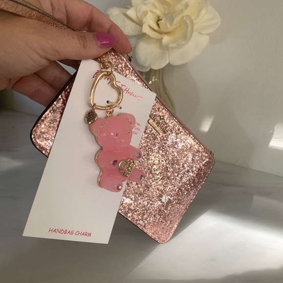 Betsey Johnson Gummy 🐻 Bear Bag Charm 💕 - Picture 3 of 6